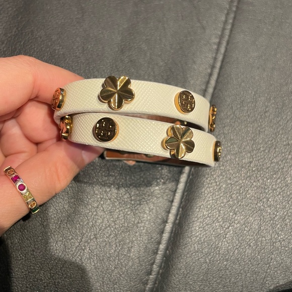 Double Banded Layer Wrap Leather Logo Stud Bracelet Gold Grommet Rivet Hardware - Picture 1 of 12